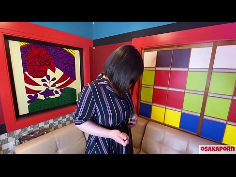 ❤️ Cutie Ġappuniż b'tits kbar masturbate bil-ġugarelli tas-sess u għandu orga. Hija titkellem f'intervista dwar l-esperjenza ta 'fucking tagħha. Tits enormi u pussy hairy moaning loudly. Osakaporn ❤ Porno f'mt.tubsexercom.ru